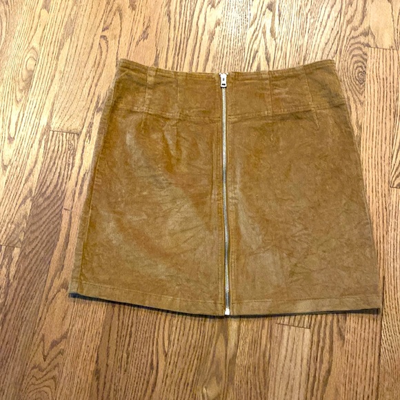 wild fable Dresses & Skirts - Wild Fable Corduroy Mini Skirt. Full Zip Front.